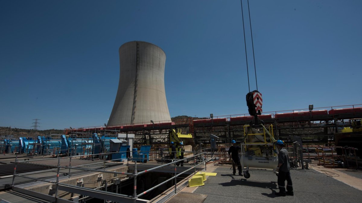 La central nuclear de Ascó tiene dos reactores.
