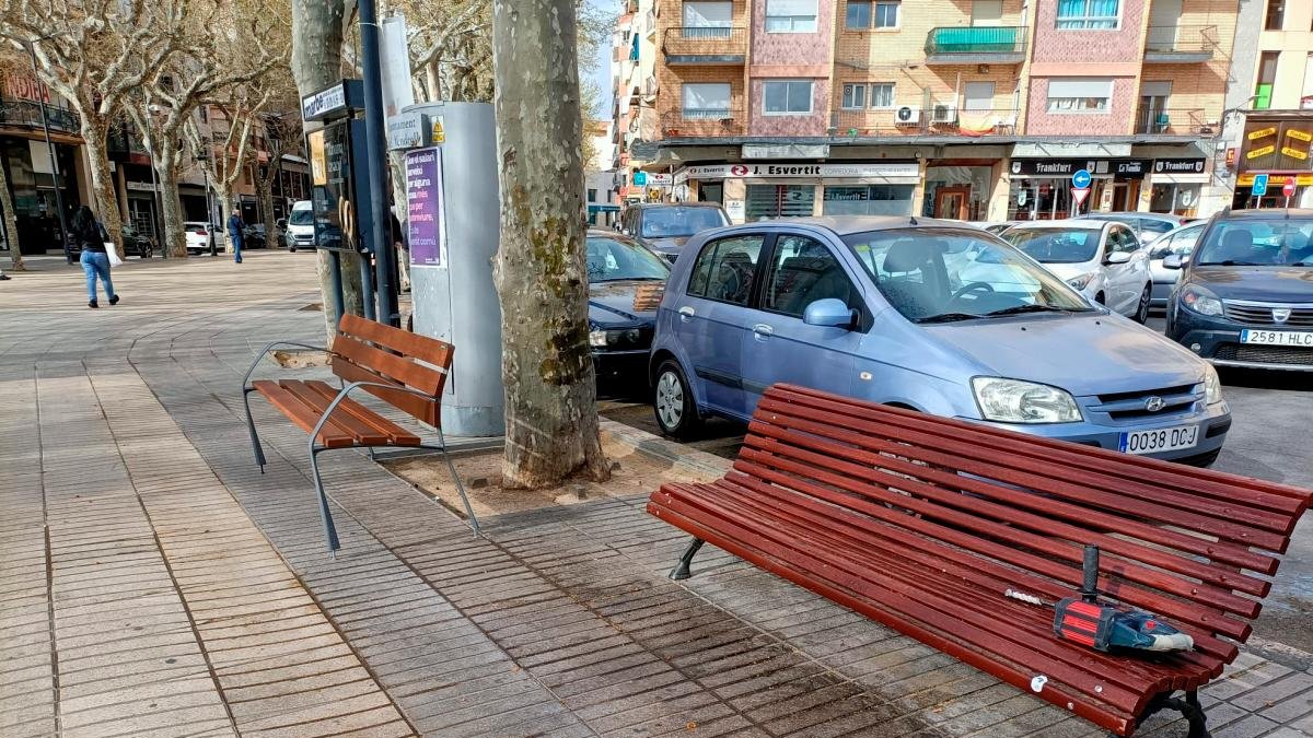 Los bancos retirados (d) y los nuevos (i).
