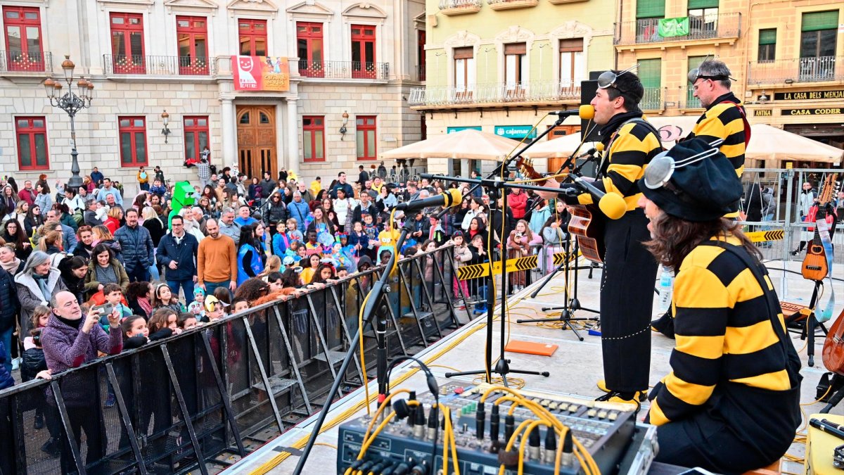 La previa infantil del Carnaval empezó con un concierto repleto de colores y sonrisas.