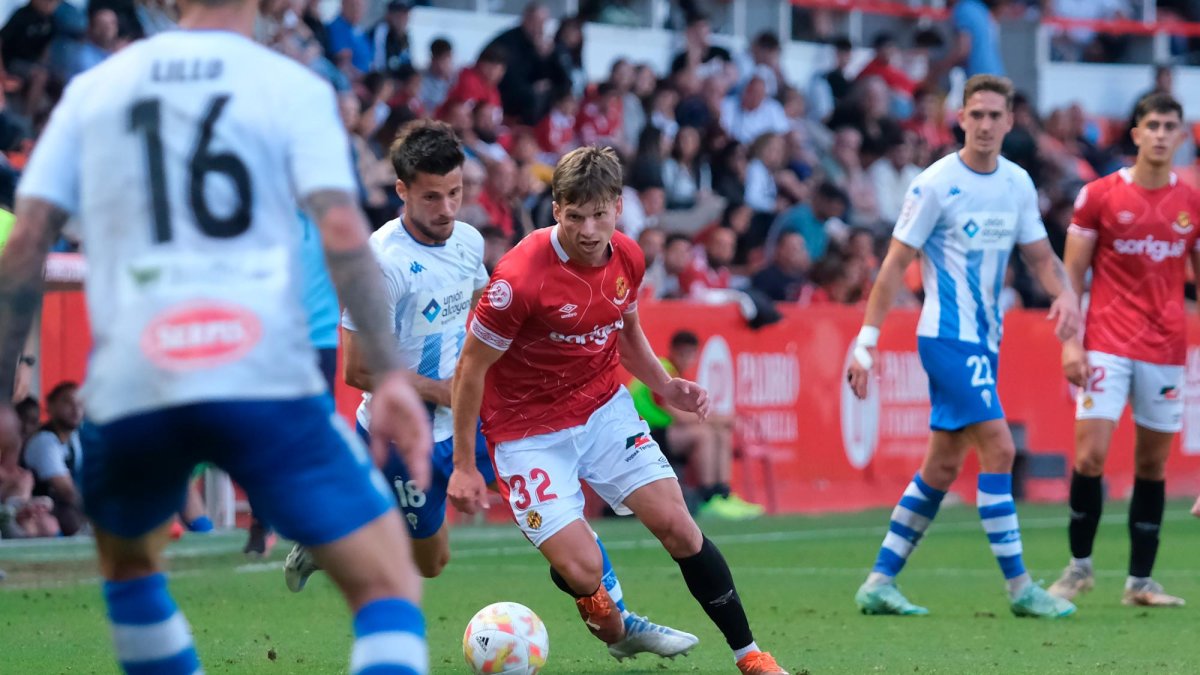Albert Querol debutó en la última jornada de la temporada ante el Alcoyano.