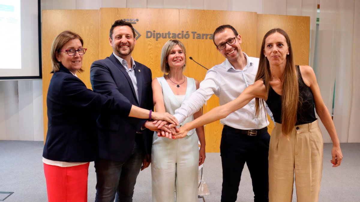 La presidenta y los cuatro vicepresidentes.