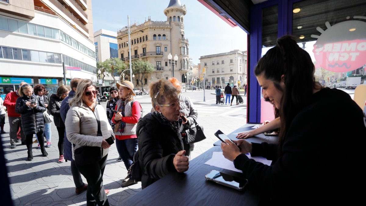 El sector de la alimentación ha sido el que más bonos ha concentrado, con un 37,7 % del total