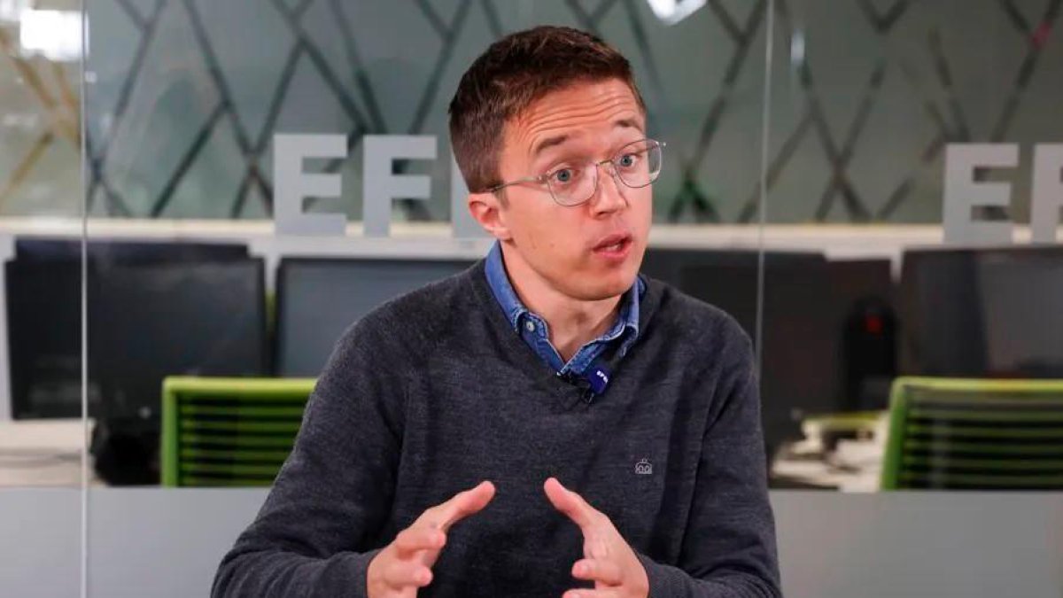 El portavoz de Sumar en el Congreso de los Diputados, Íñigo Errejón, durante una entrevista concedida a EFE.