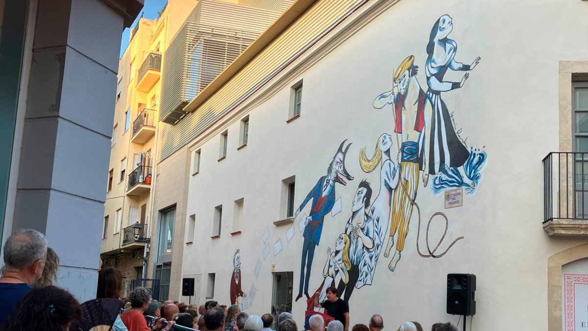 Presentación del mural a Guimerà.