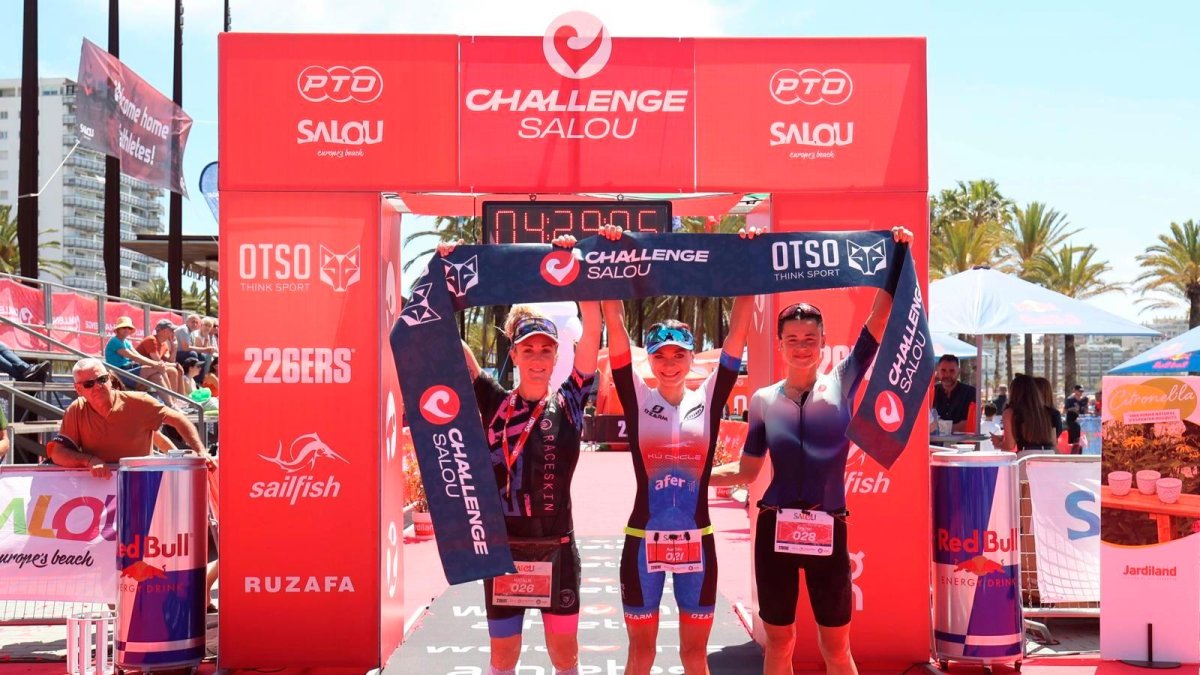Las triatletas que coparon el podio de 2024.