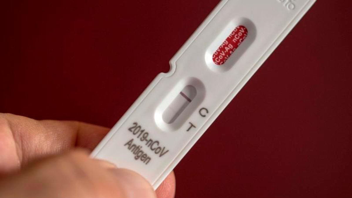 Un test de antígenos.