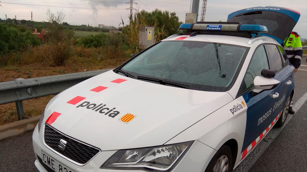 Los Mossos d’Esquadra realizaron la prueba de alcoholemia.
