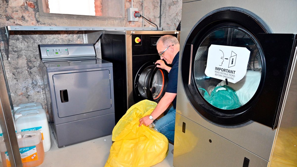 El espacio de lavandería del Centre Social El Roser, cuyas instalaciones se inauguraron en 2022.