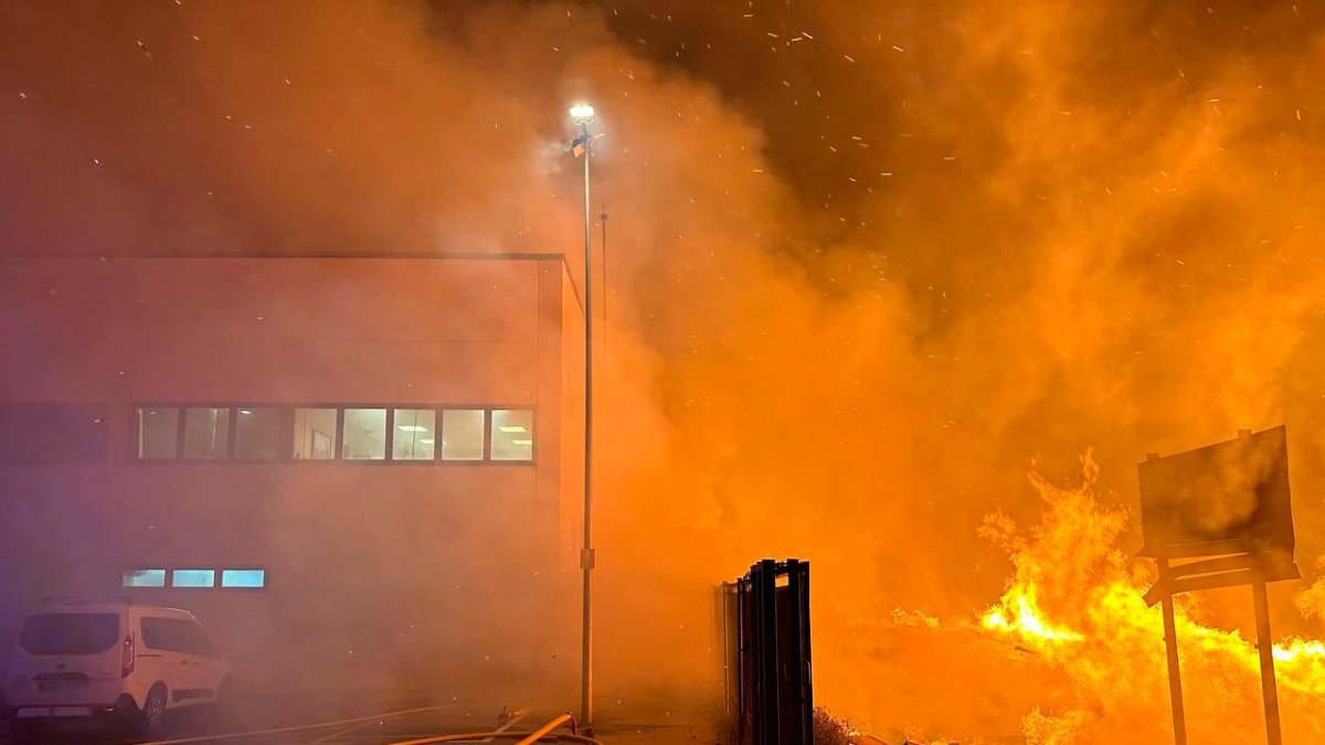 El incendio ha comenzado a las cuatro de la madrugada