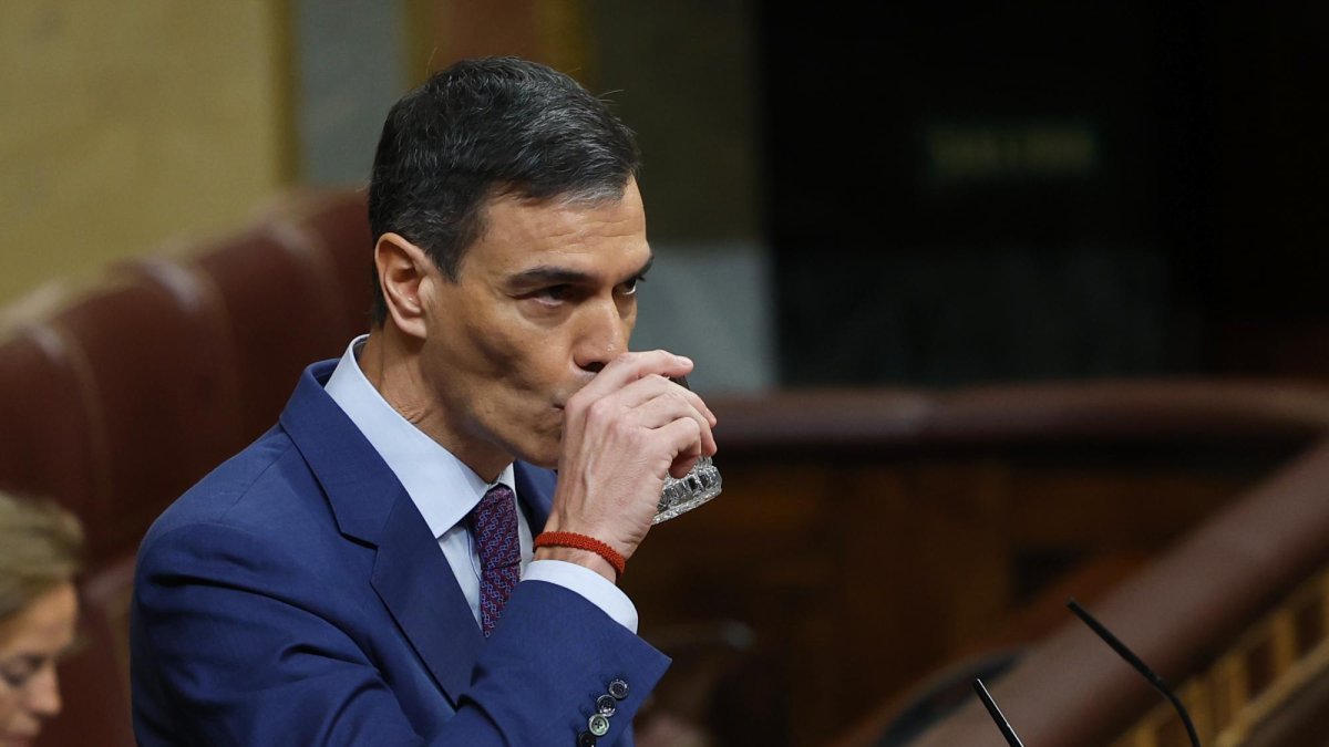 El presidente del Gobierno, Pedro Sánchez, durante su comparecencia este miércoles en el Congreso para informar de la gestión de la dana, en un pleno con el que se cierra la ronda de explicaciones que los miembros del Ejecutivo han ofrecido en la Cámara Baja sobre la catástrofe.