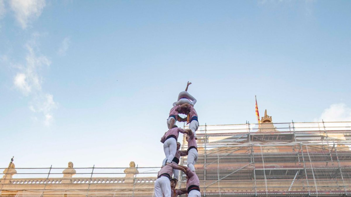 Imatge del 3d9f que van portar a la Plaça de la Font els Xiquets per Sant Joan.