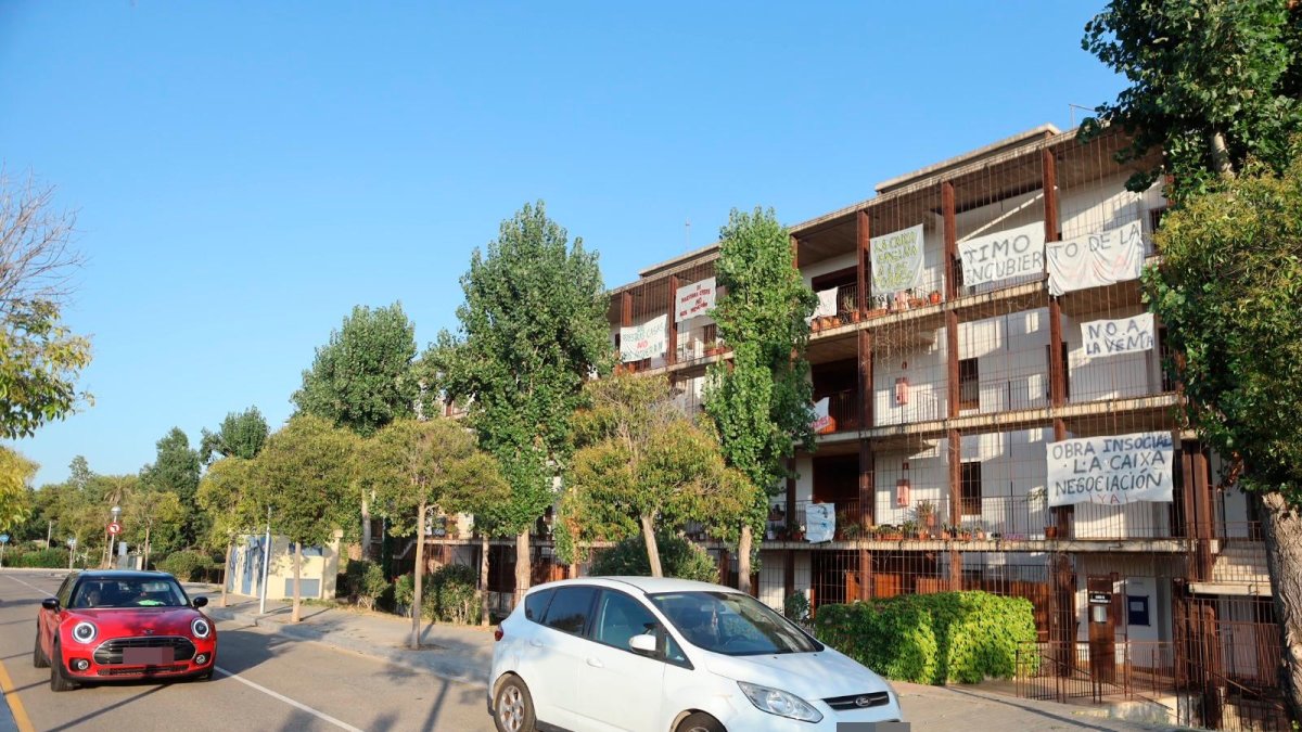 Imagen del edificio de Salou que inicia la huelga.