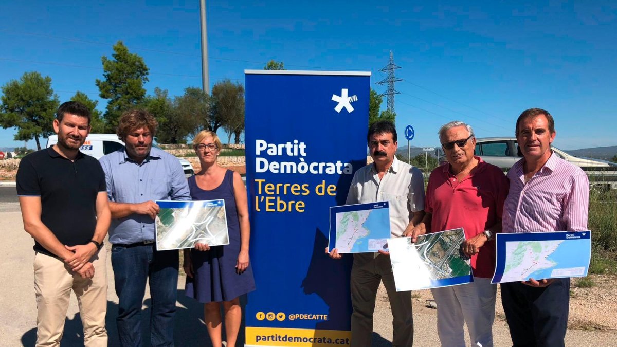 Alcaldes i candidats del PDeCAT del Montsià a les eleccions de 2018.