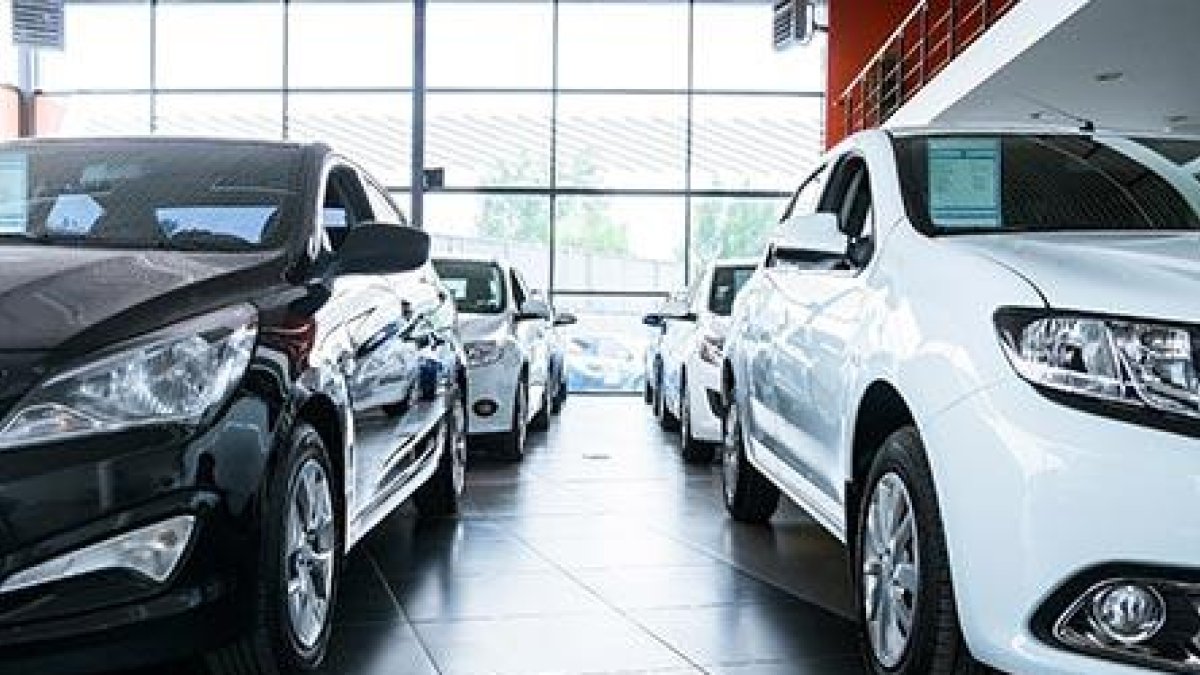 Las matriculaciones de vehículos comerciales ligeros crecen un 46,5% en junio, con 15.301 ventas.