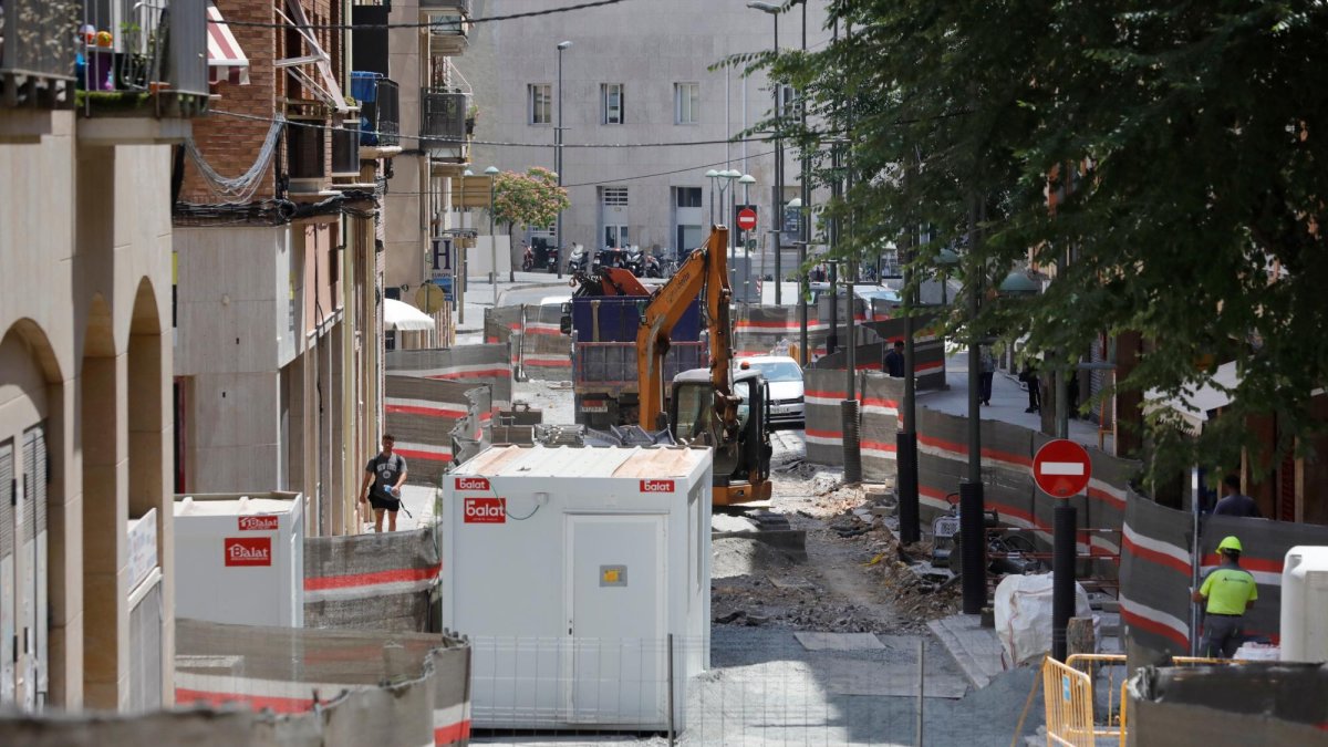 Las obras de urbanización de la calle Orosi avanzan a buen ritmo.