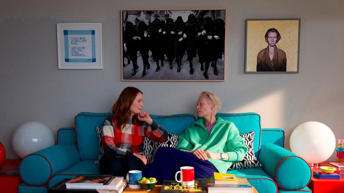 ‘La habitación de al lado’, la última película de Almodóvar y el primer largometraje que filma con actrices estadounidenses.