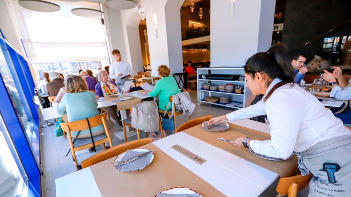 La iniciativa está pensada para trabajadores de la hostelería, restauración y turismo.