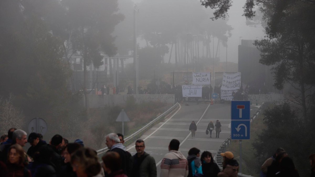 Cortes de los accesos a la prisión a primeras horas de esta mañana.