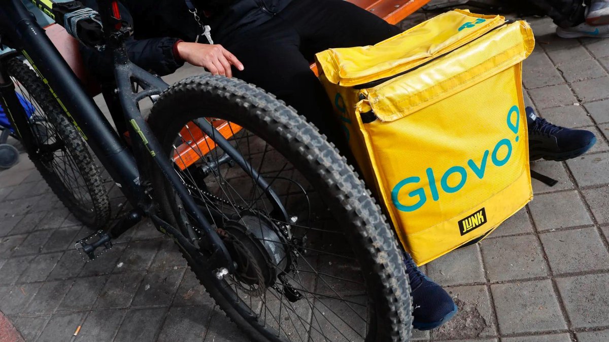 Un repartidor de Glovo.