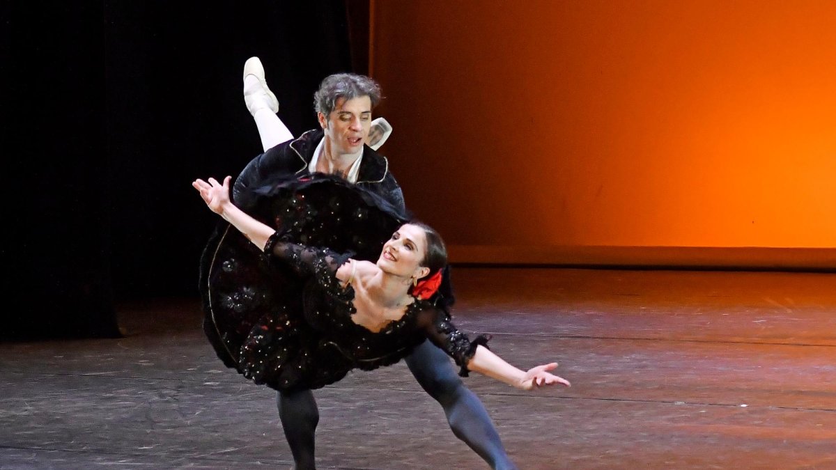 La novena edició del Premi Internacional de Dansa es va tancar ahir al Teatre Fortuny de Reus.