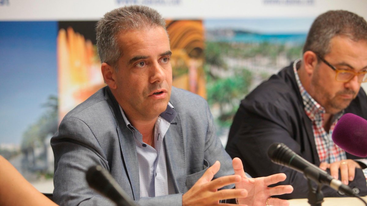 Pellicé abandonó la política en 2014, después de ocho años como concejal en el Ayuntamiento de Salou.