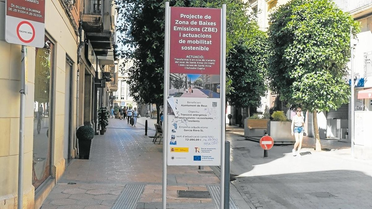 La peatonalización del arrabal de Santa Anna es una de las actuaciones enmarcadas en el despliegue de la zona de bajas emisiones.