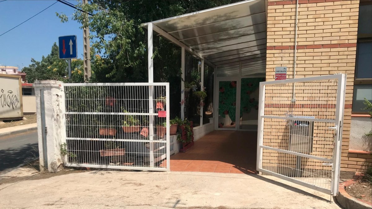 El edificio donde funcionaba hasta ahora el taller ya ha sido desalojado para su derribo.