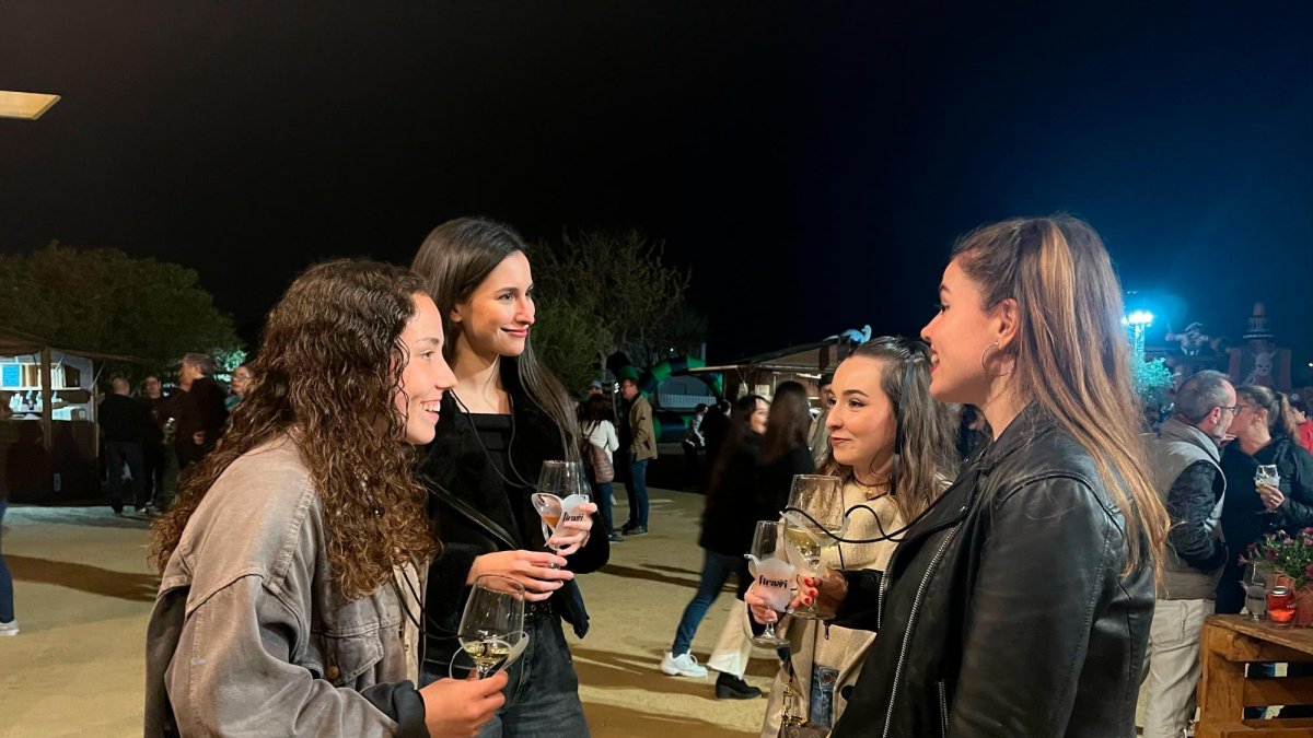 Desde la organización esperan llegar a las 12.000 degustaciones de vino durante los tres días de feria.