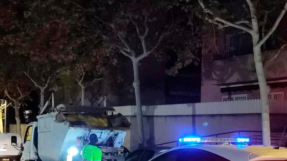 La policía intenta evitar el sabotaje en el servicio.