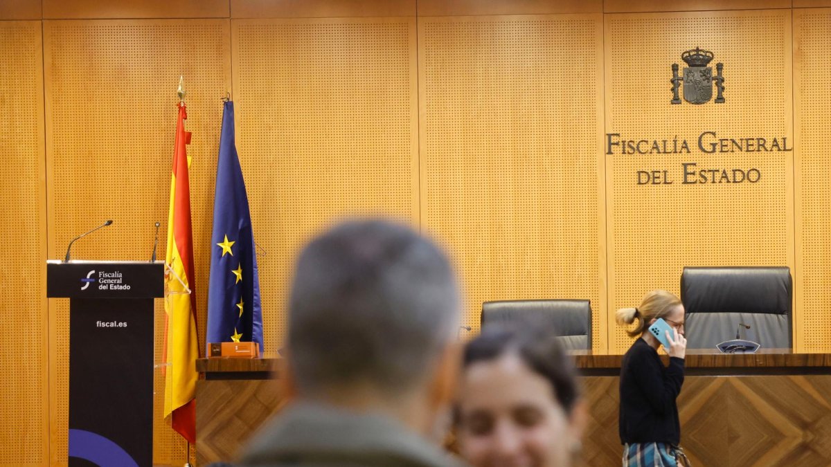Aspecto de la Fiscalía General del Estado, este jueves en el que el fiscal general del Estado, Álvaro García Ortiz, convoca a la cúpula de la carrera fiscal y al Consejo Fiscal para explicar su decisión de no dimitir a pesar de haber sido imputado por el Supremo por revelar secretos del fraude fiscal cometido por Alberto González Amador, novio de Isabel Díaz Ayuso.