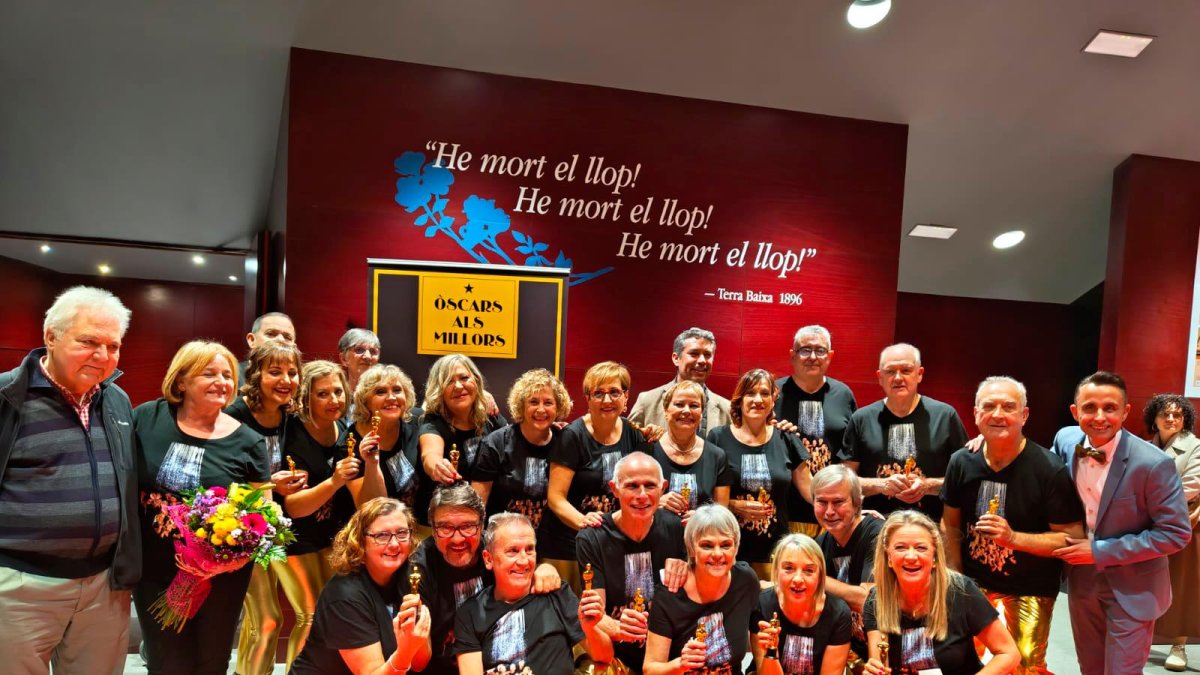 Los protagonistas del espectáculo musical en el TAG de El Vendrell.