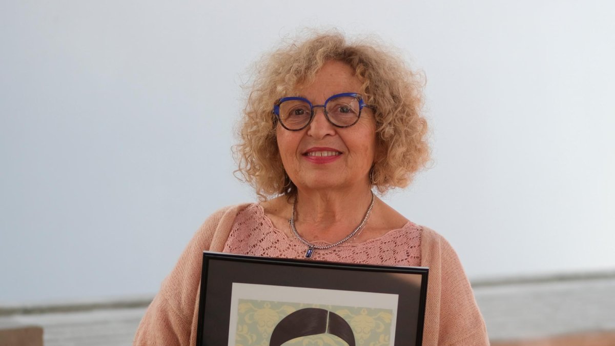 Los collages de Anna Franco estuvieron expuestos durante el mes de abril en uno de los pasillos del Centre Cívic del Carme.