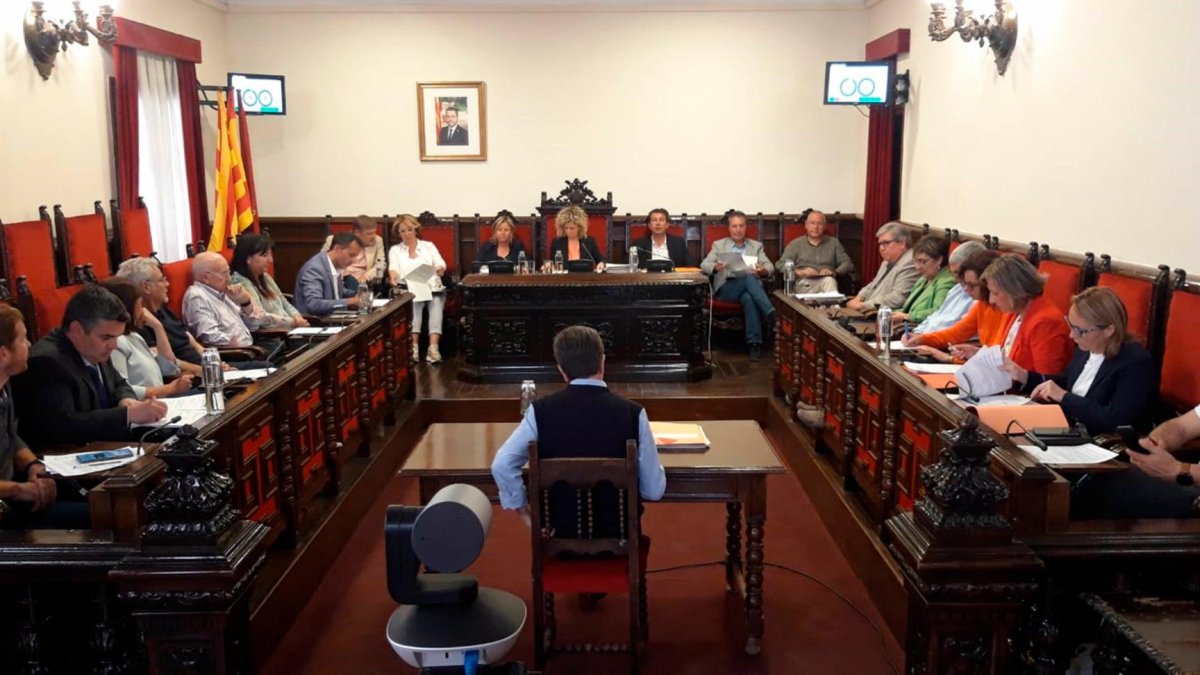 Moment d’iniciar-se el ple de l’Ajuntament de Tortosa, ahir al vespre.