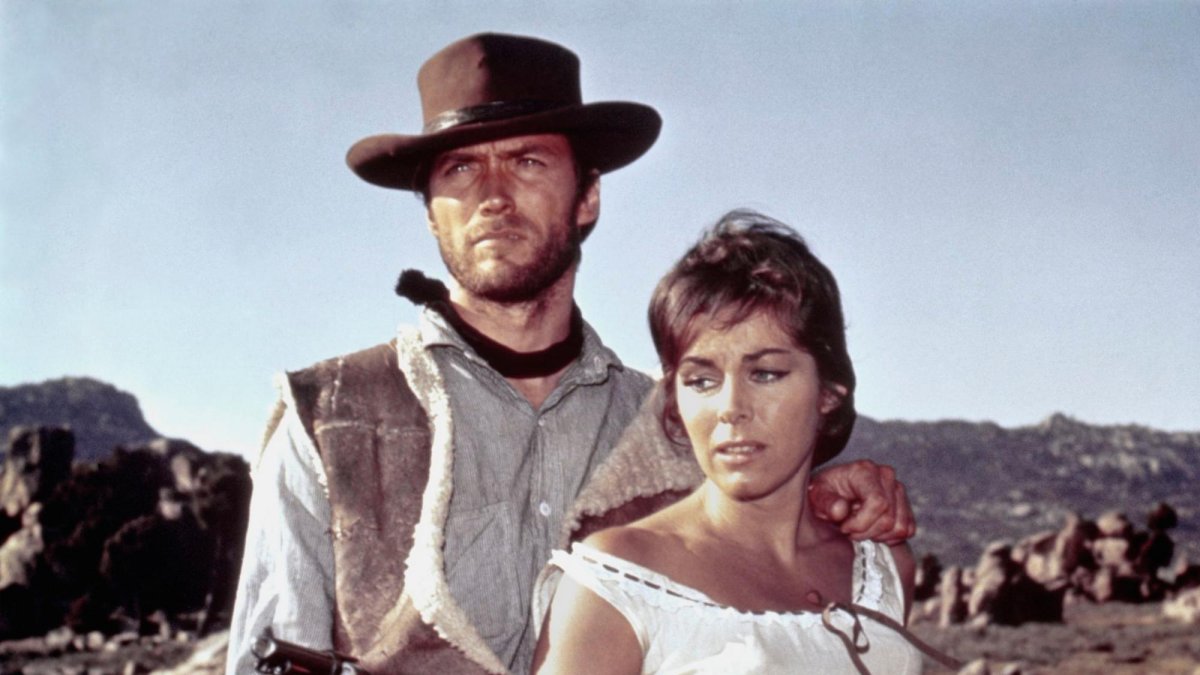 Clint Eastwood i Marianne Koch durant la pel·lícula ‘Per un grapat de dòlars’.