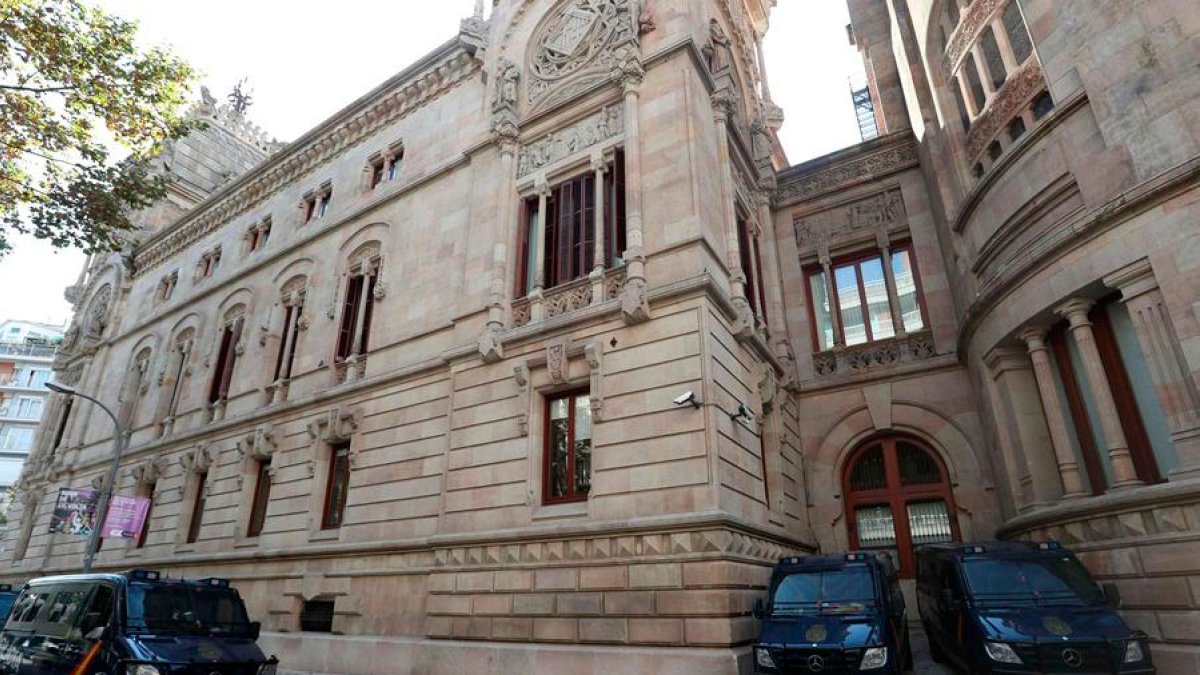Los hechos se juzgan en la Audiencia de Barcelona.