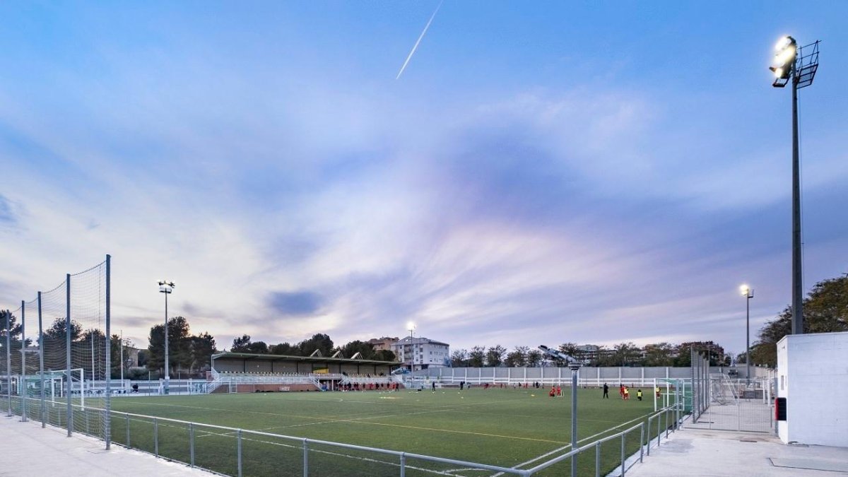 El campo municipal de Constantí, uno de los que se renovará.