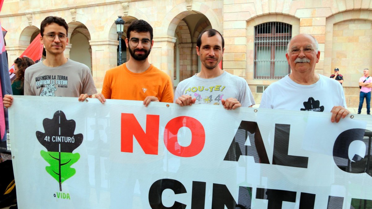 Han entregado un escrito a todos los grupos parlamentarios, a excepción de Vox.