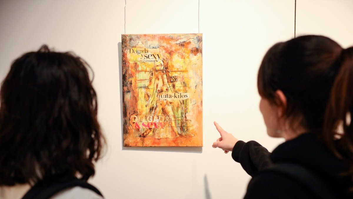 La exposición de las hermanas Besolí se encuentra en la Sala Àgora de Cambrils.