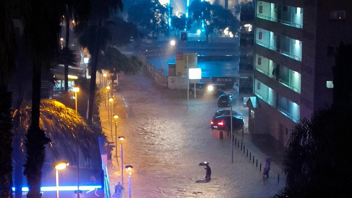 Imágenes del aguacero en Salou.
