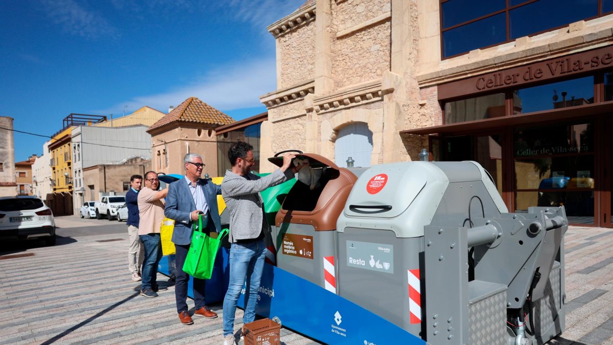 Los contenedores móviles del Centre Històric es la última novedad del contrato de la basura.