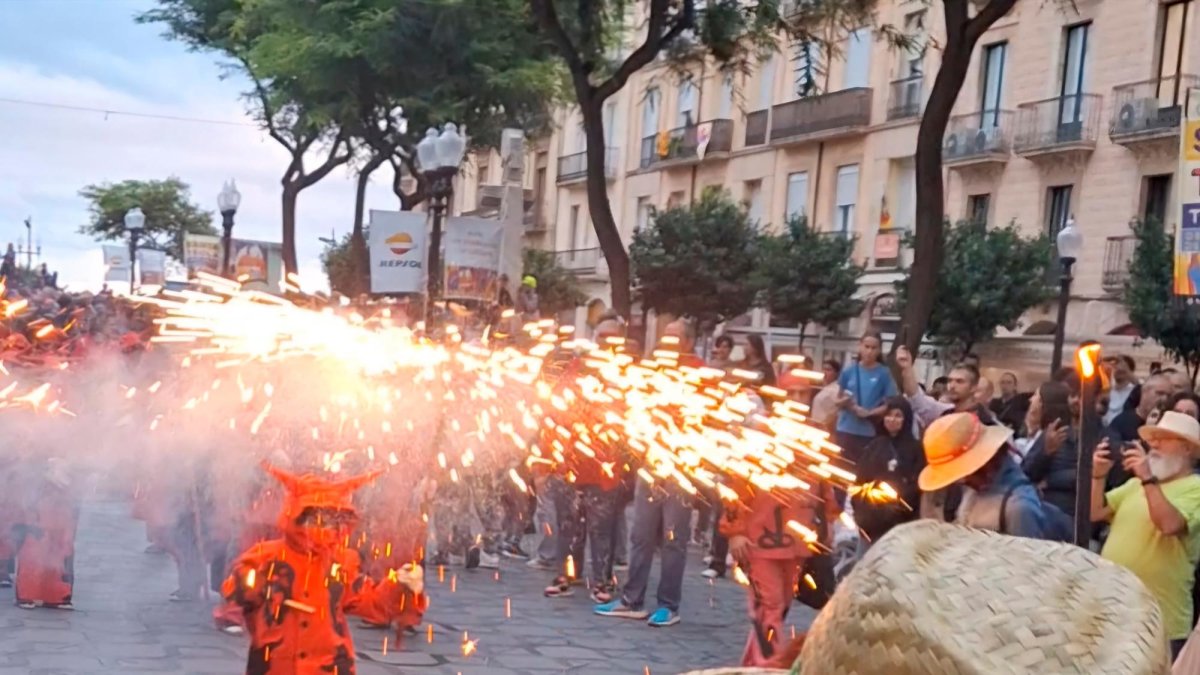 No hay diablo pequeño, el Correfoc Petit enciende Tarragona