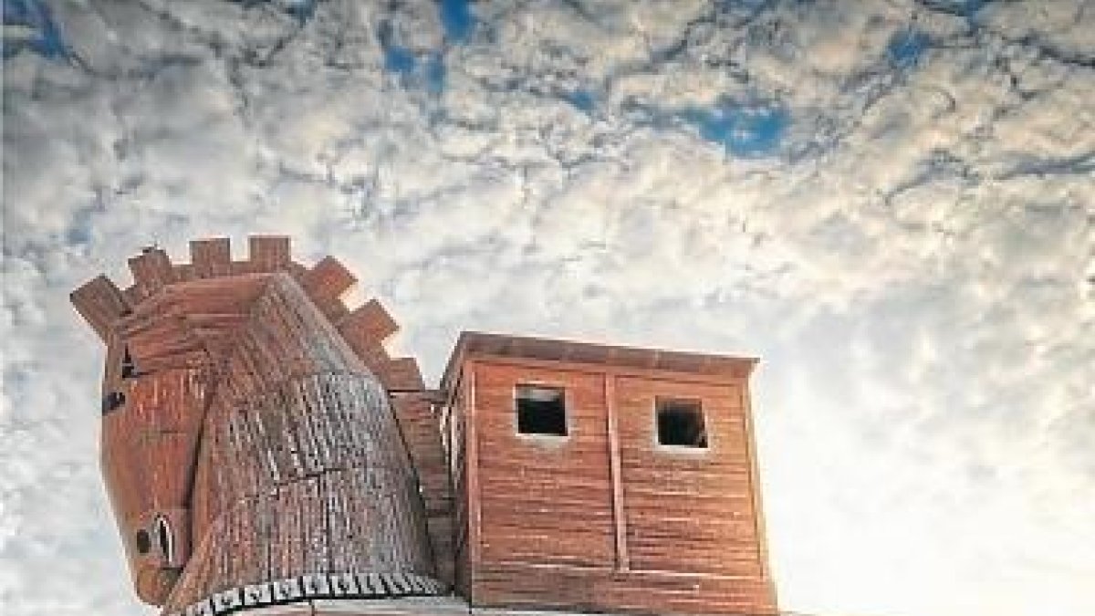 ‘Tras las huellas de Heródoto’, de Antonio Penadés: Viajando con Clío