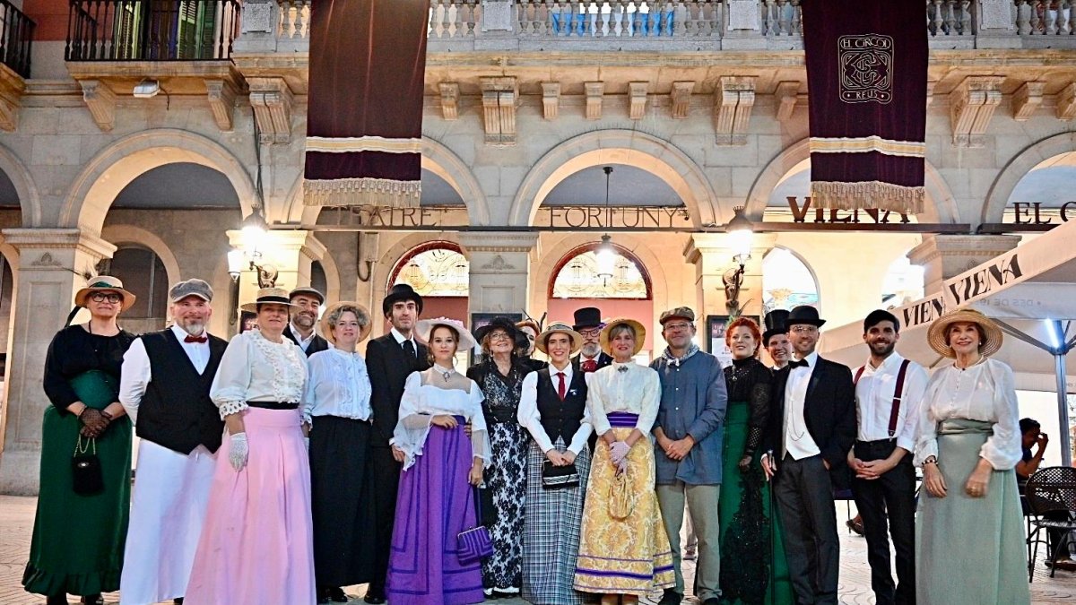 La inauguración del evento, este viernes 27 de septiembre en El Círcol, ha acogido una representación de TEBAC Teatre.