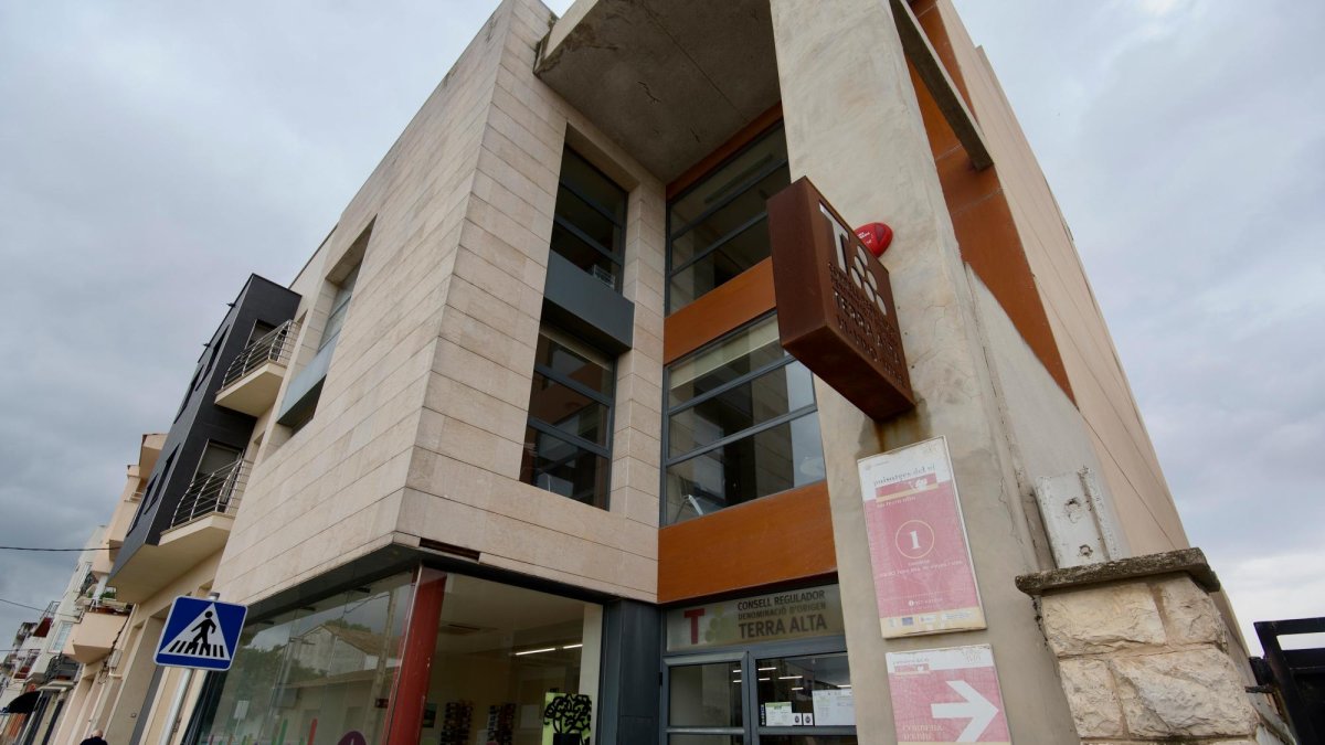 El president ha anunciat que encarregarà una auditoria i implementarà un pla de transparència abans que es pugui tornar a plantejar la seva continuïtat al càrrec.