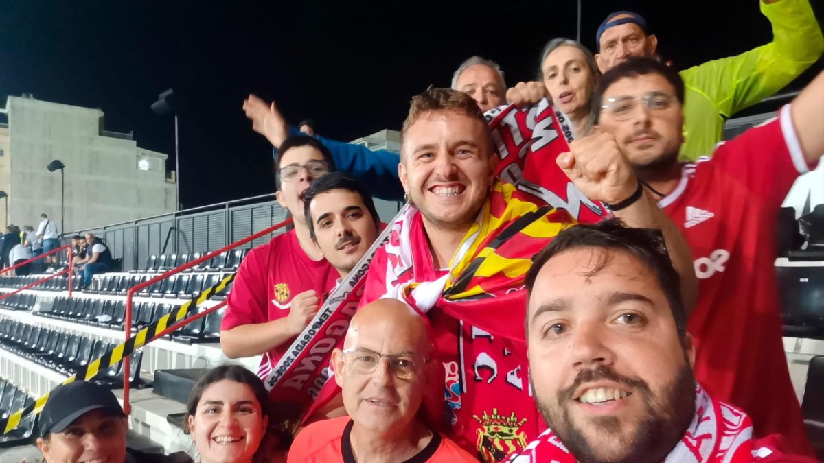 Aficionados del Nàstic desplazados a Ceuta.