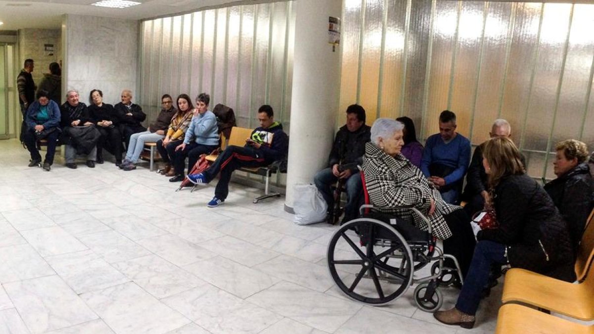 Los ingresos por gripe suben a 5,6 por cada cien mil habitantes (3,2 casos en la semana previa).