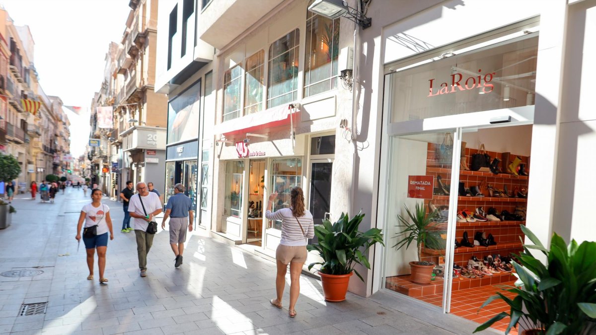 Los únicos productos que más se han abaratado son la ropa y el calzado.