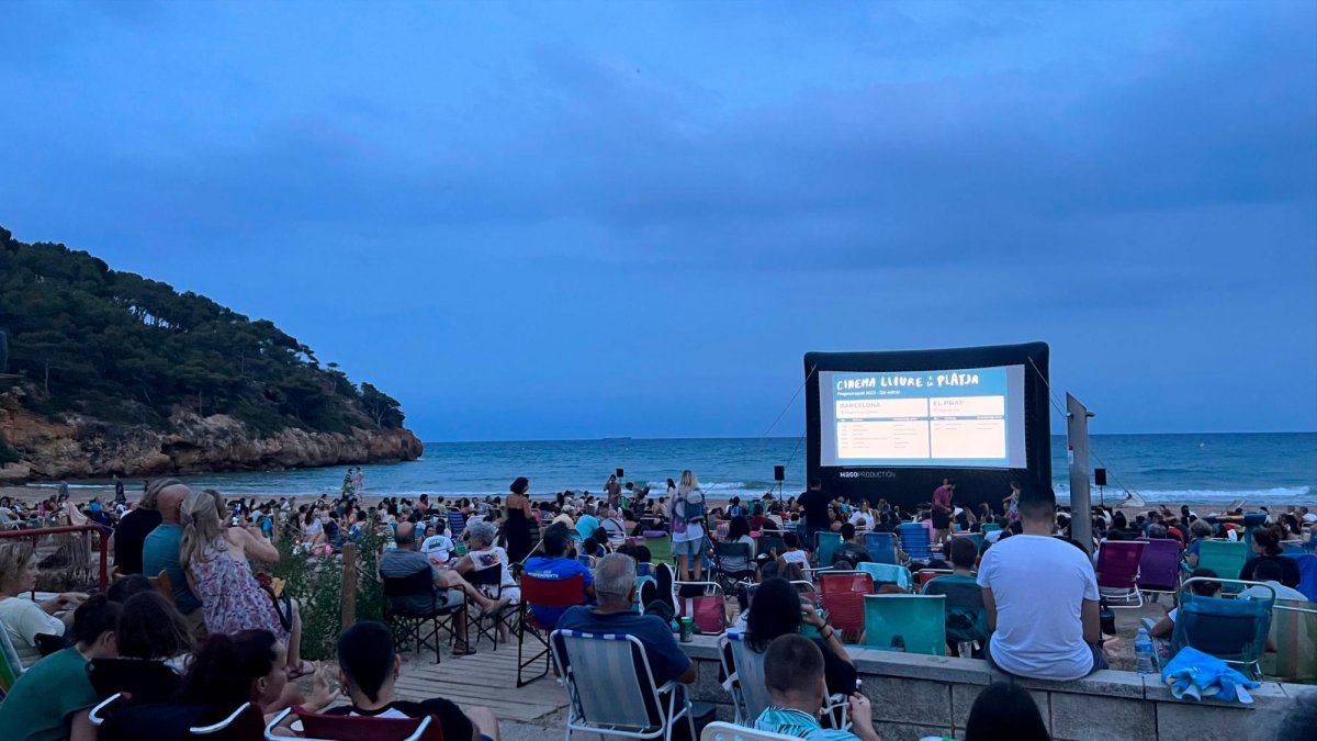 La passada edició del Cinema Lliure a la Platja a Tarragona.