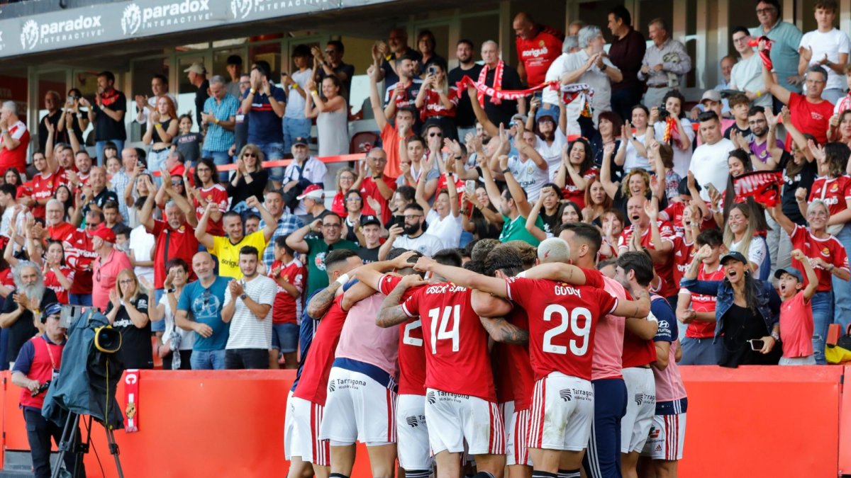 Los futbolistas del Nàstic confían en el Nou Estadi para remontar la eliminatoria.