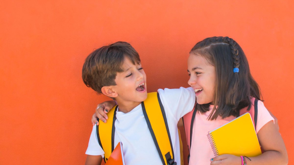 Els experts es queixen que els estereotips limiten l’autonomia i el lideratge de les nenes.